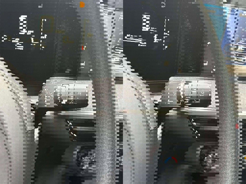 New 2026 Nissan Kicks SV w/ Charging Package image 22