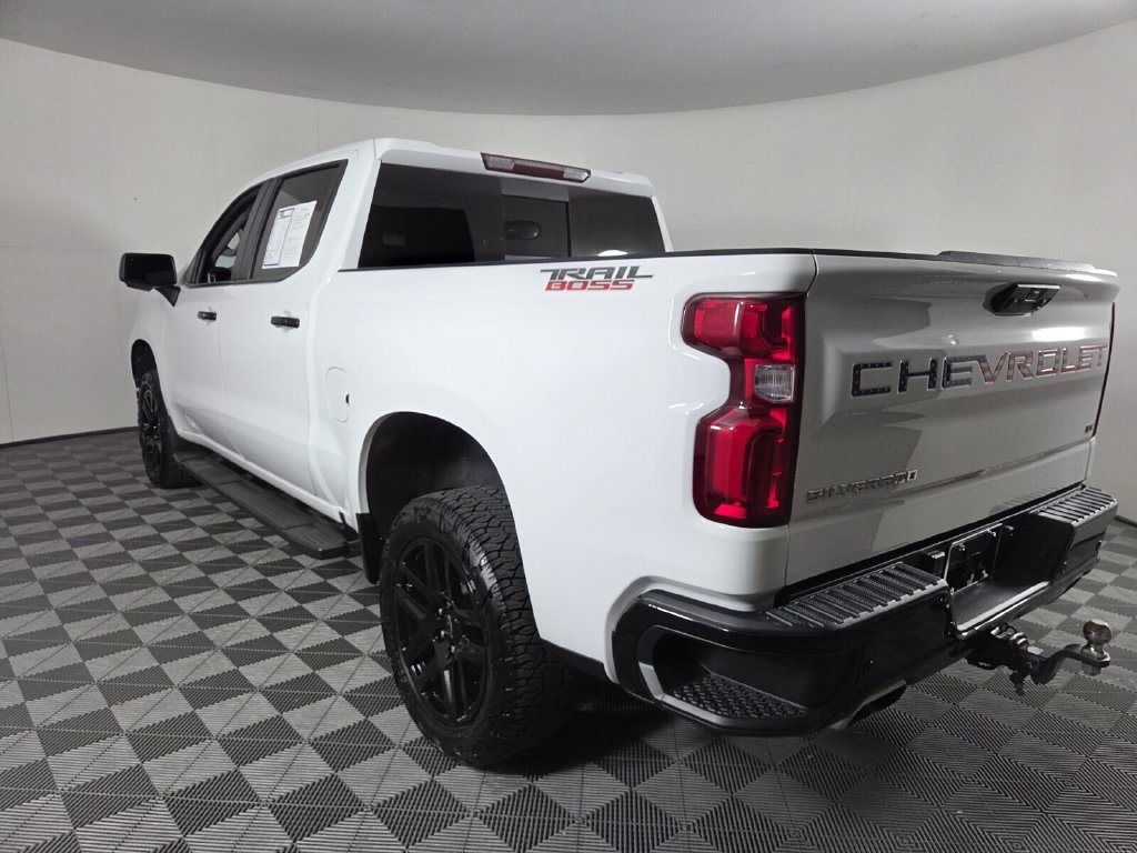 Used 2024 Chevrolet Silverado 1500 LT Trail Boss w/ LT Trail Boss Premium Package AWD/4WD image 7