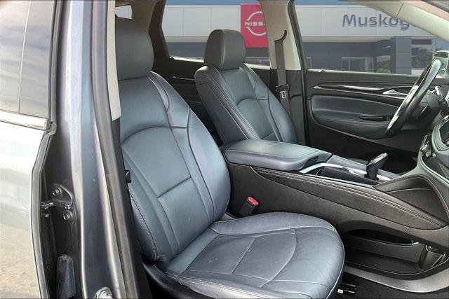 Used 2020 Buick Enclave Essence w/ LPO, Luxury Package AWD/4WD image 25
