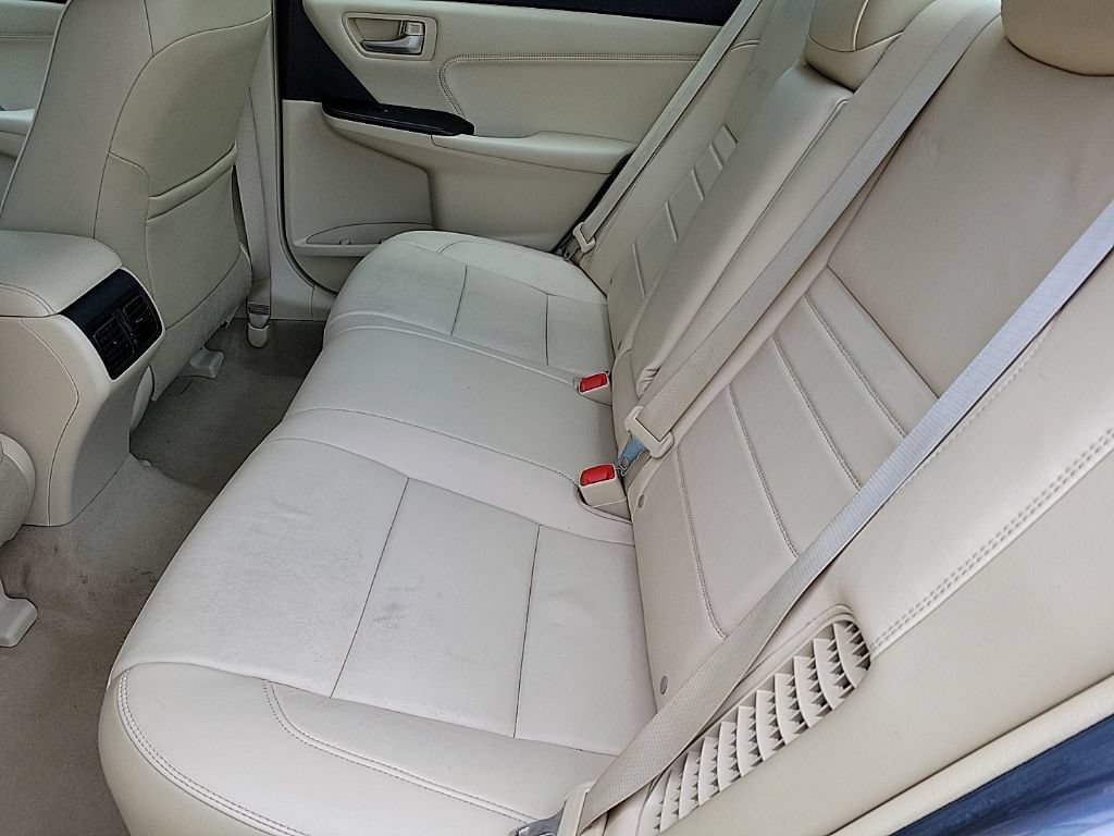 Used 2016 Toyota Camry XLE w/ Moonroof Package FWD image 15