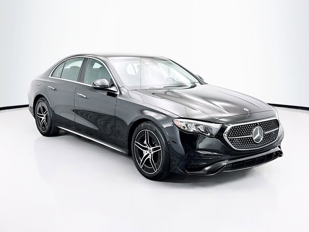 Used 2025 Mercedes-Benz E 350 Sedan image 3