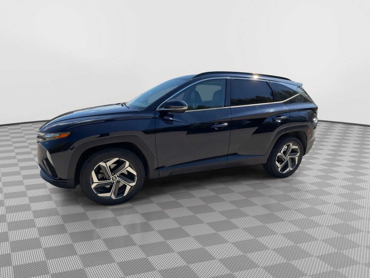 Certified 2022 Hyundai Tucson Limited AWD/4WD image 4