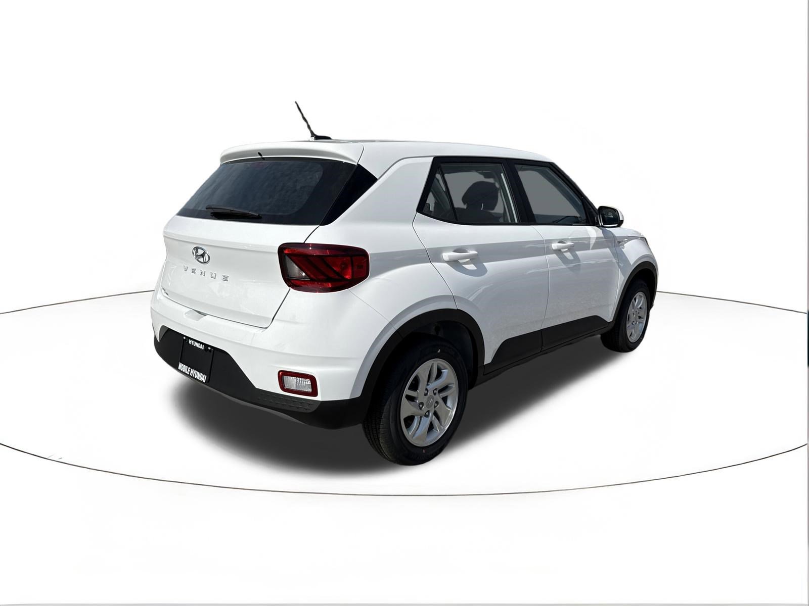 New 2026 Hyundai Venue SE FWD image 3