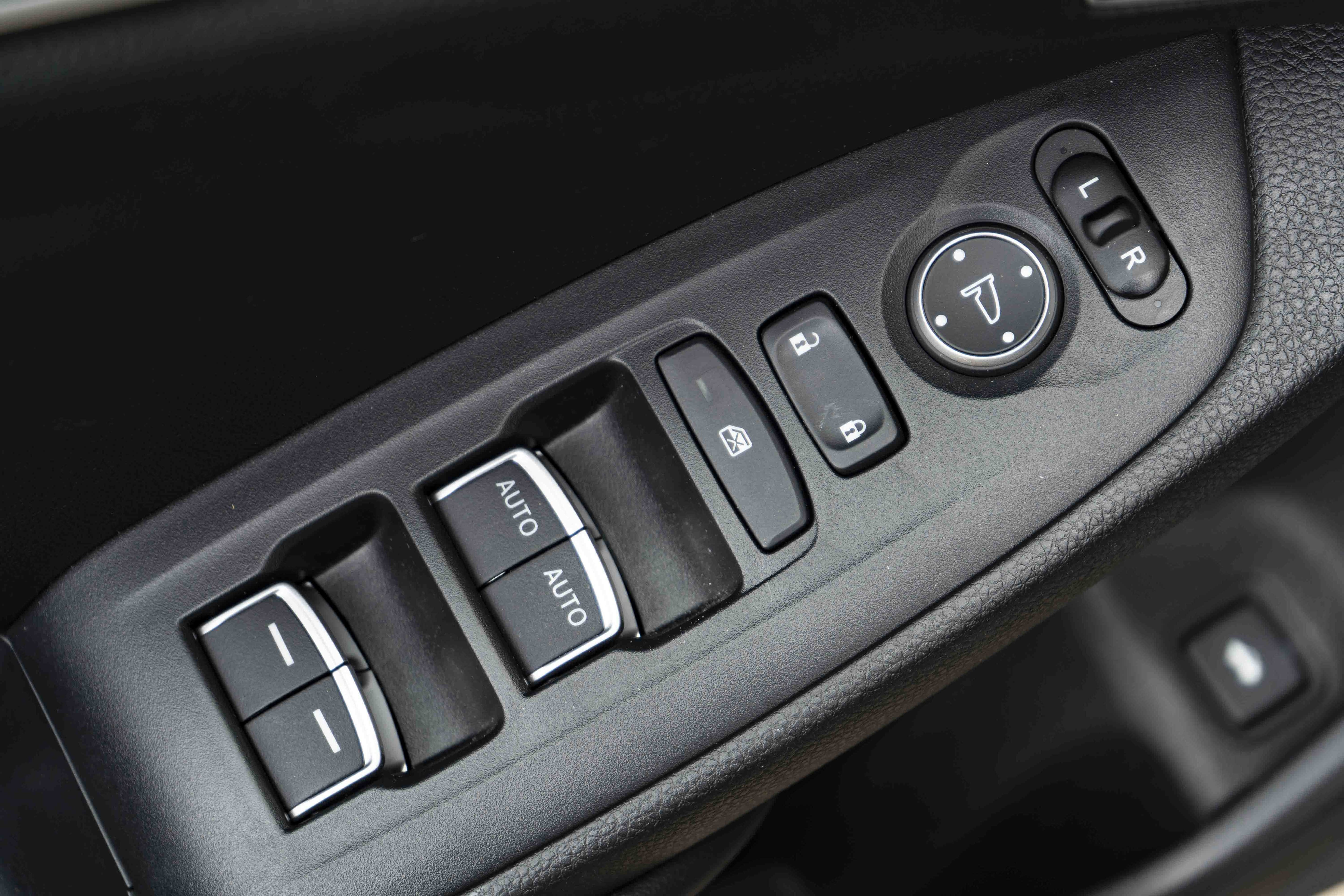 Used 2021 Honda Accord EX-L image 38