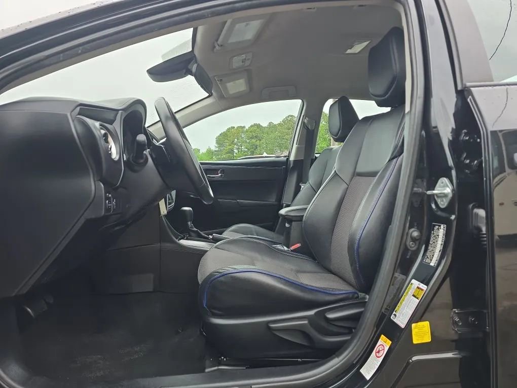 Used 2019 Toyota Corolla SE FWD image 14