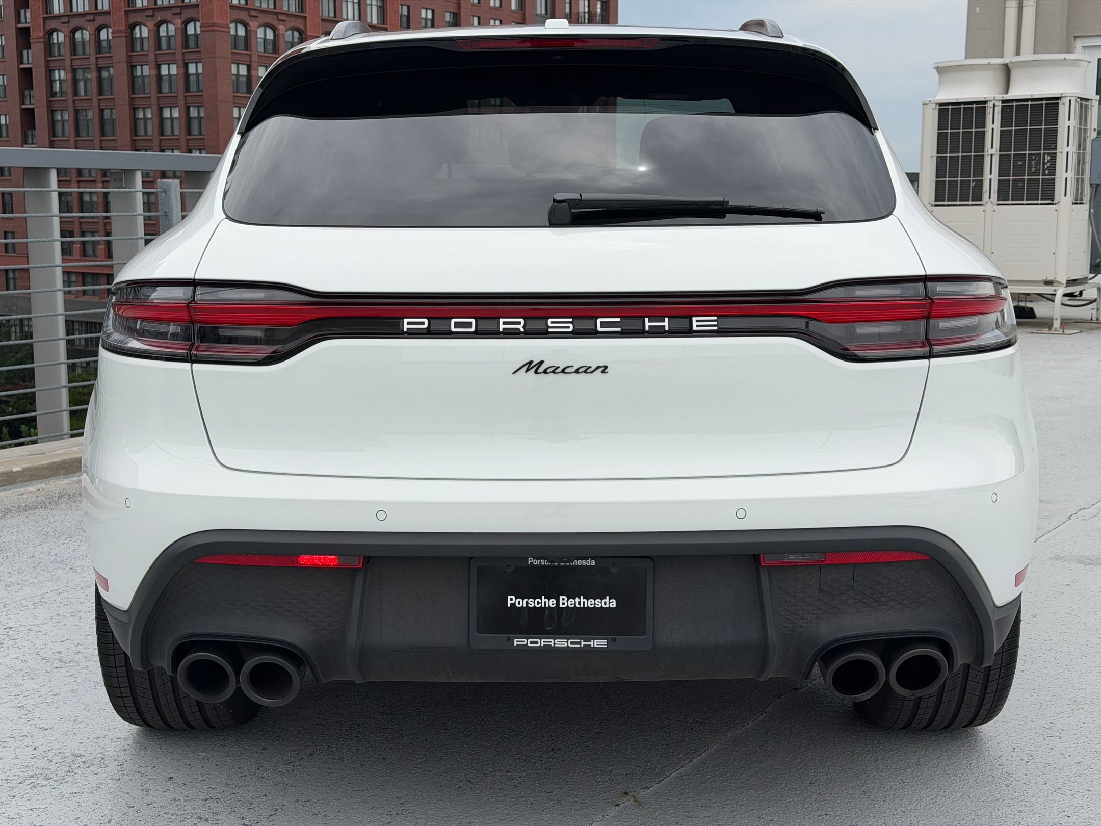 Certified 2026 Porsche Macan AWD/4WD image 6