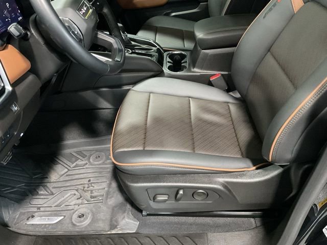 Used 2024 GMC Canyon AT4 w/ AT4 Premium Package image 10