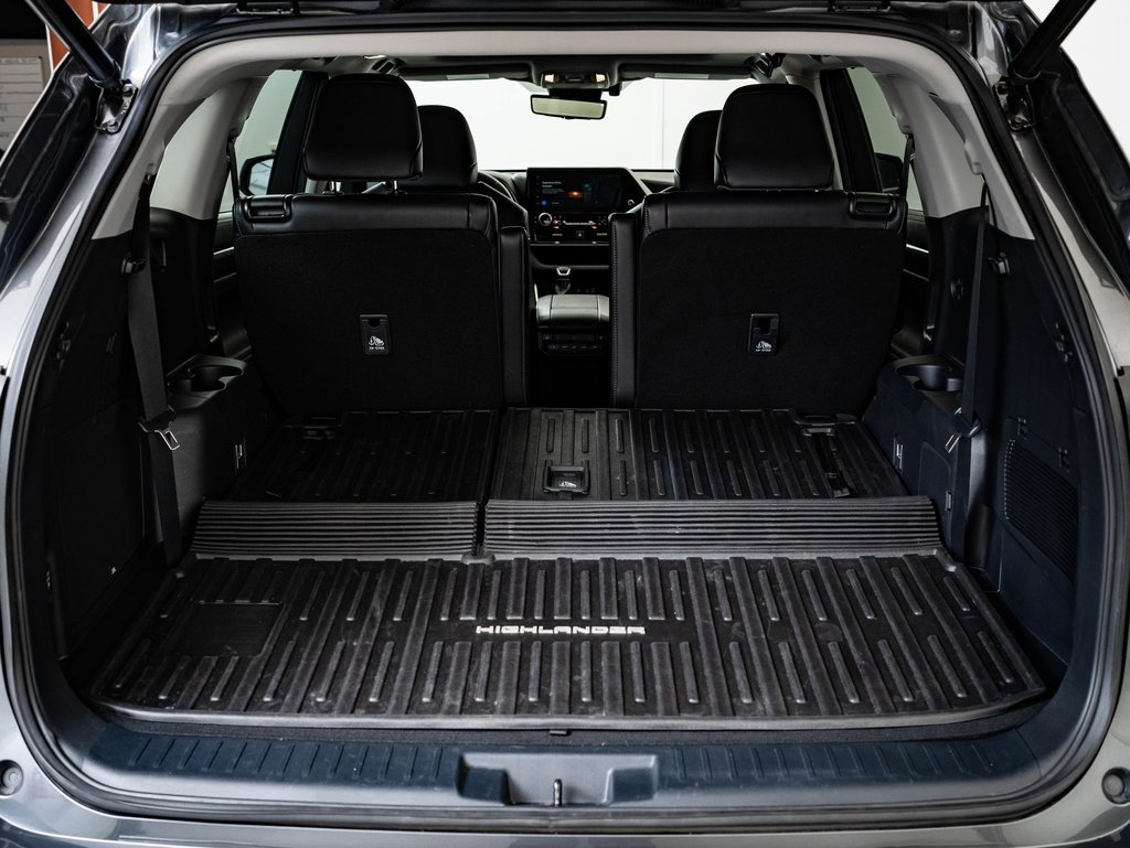Used 2023 Toyota Highlander Platinum image 22