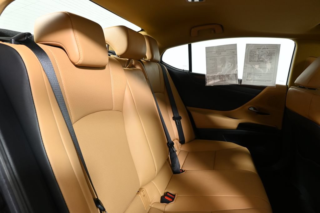 Used 2024 Lexus ES 250 w/ Premium Package AWD/4WD image 34