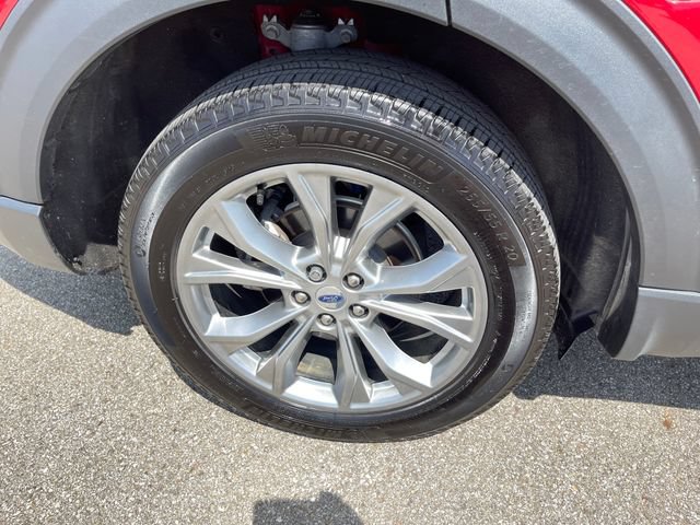Used 2024 Ford Explorer XLT w/ Equipment Group 202A AWD/4WD image 42