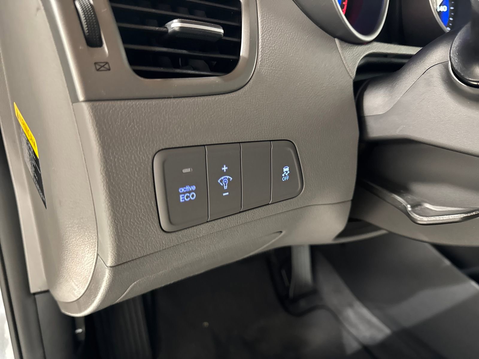 Used 2016 Hyundai Elantra SE image 15