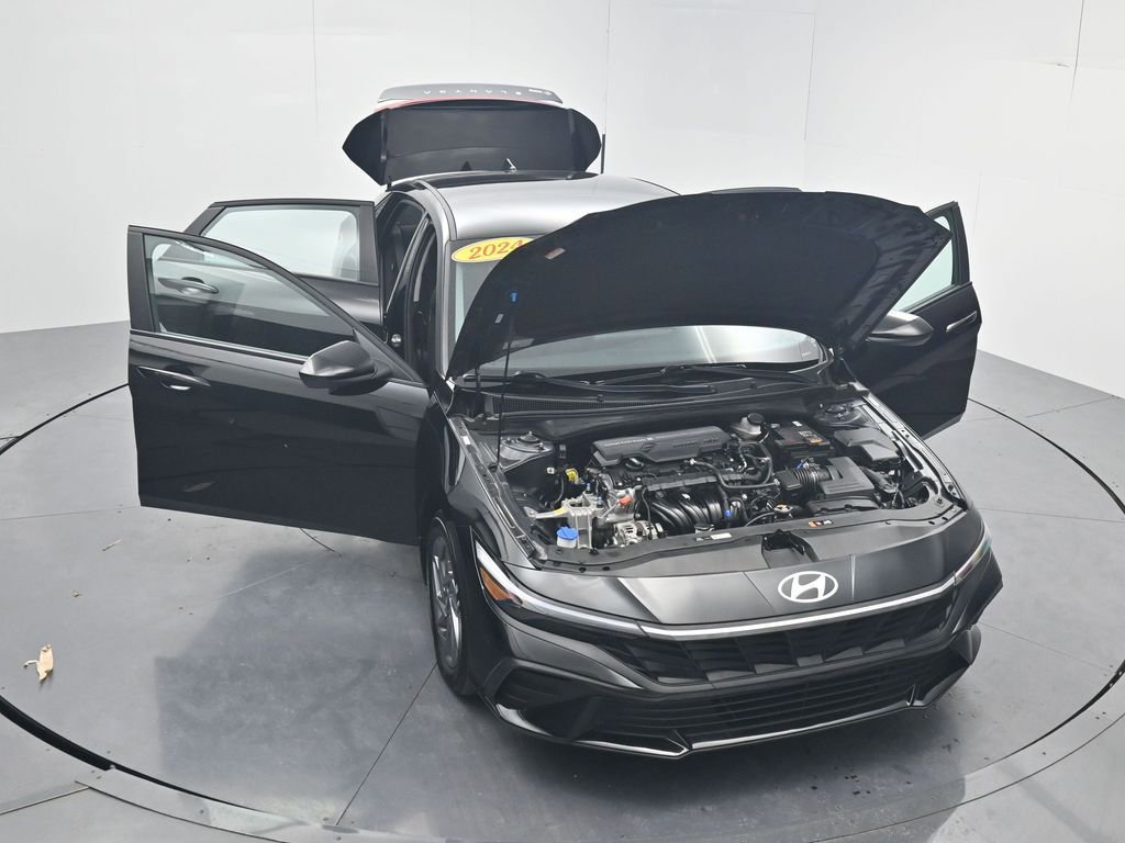 Used 2024 Hyundai Elantra SEL image 53