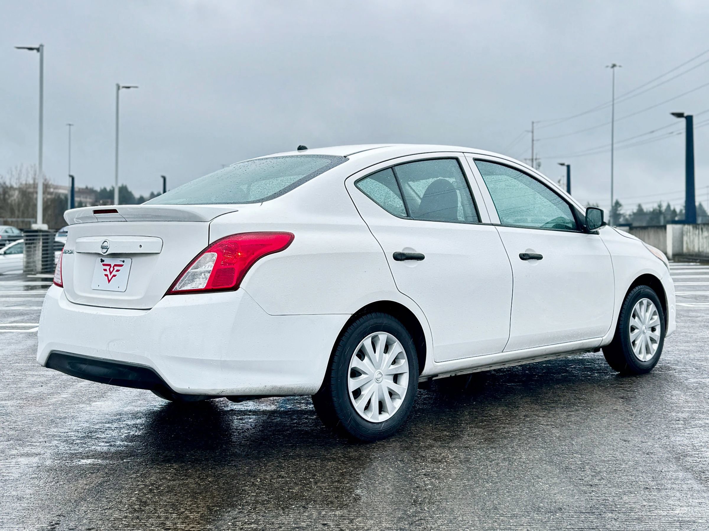 Used 2017 Nissan Versa S Plus image 5