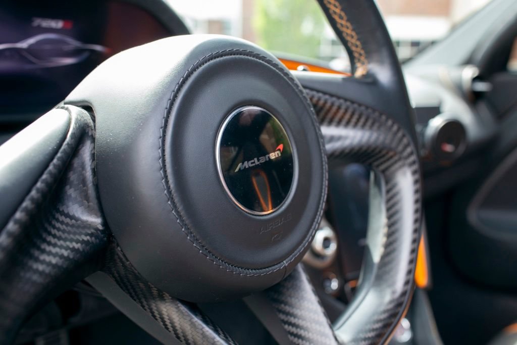 Used 2018 McLaren 720S Performance RWD image 47