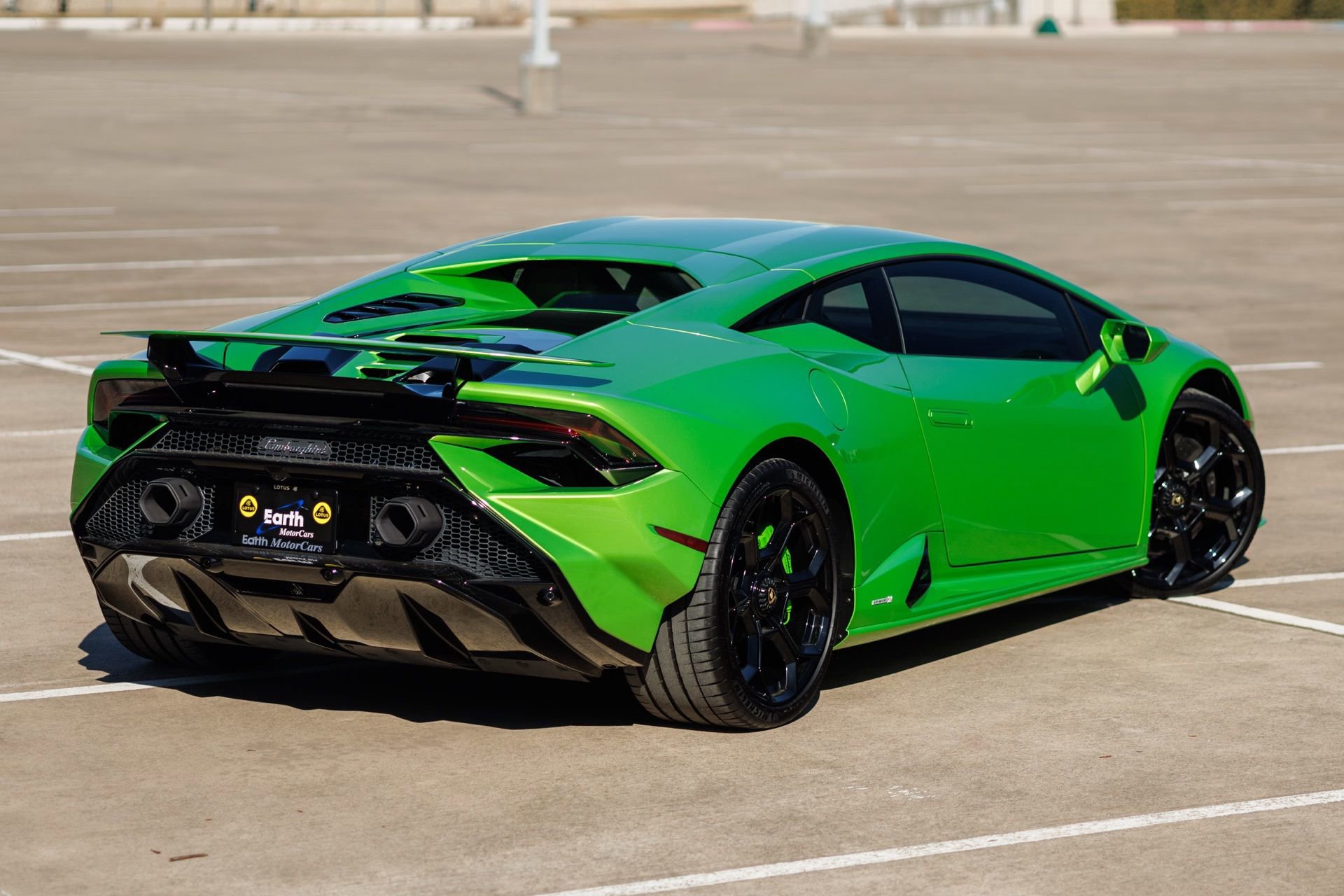Used 2023 Lamborghini Huracan Tecnica image 6