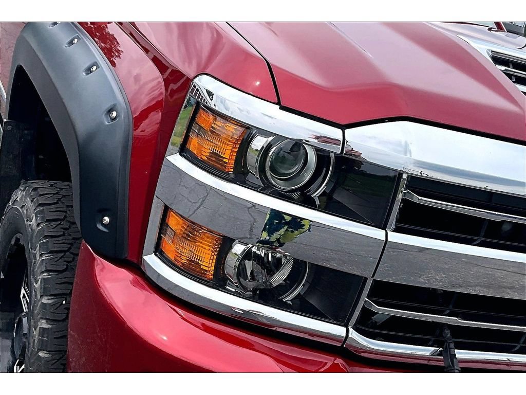 Used 2018 Chevrolet Silverado 2500 High Country AWD/4WD image 30