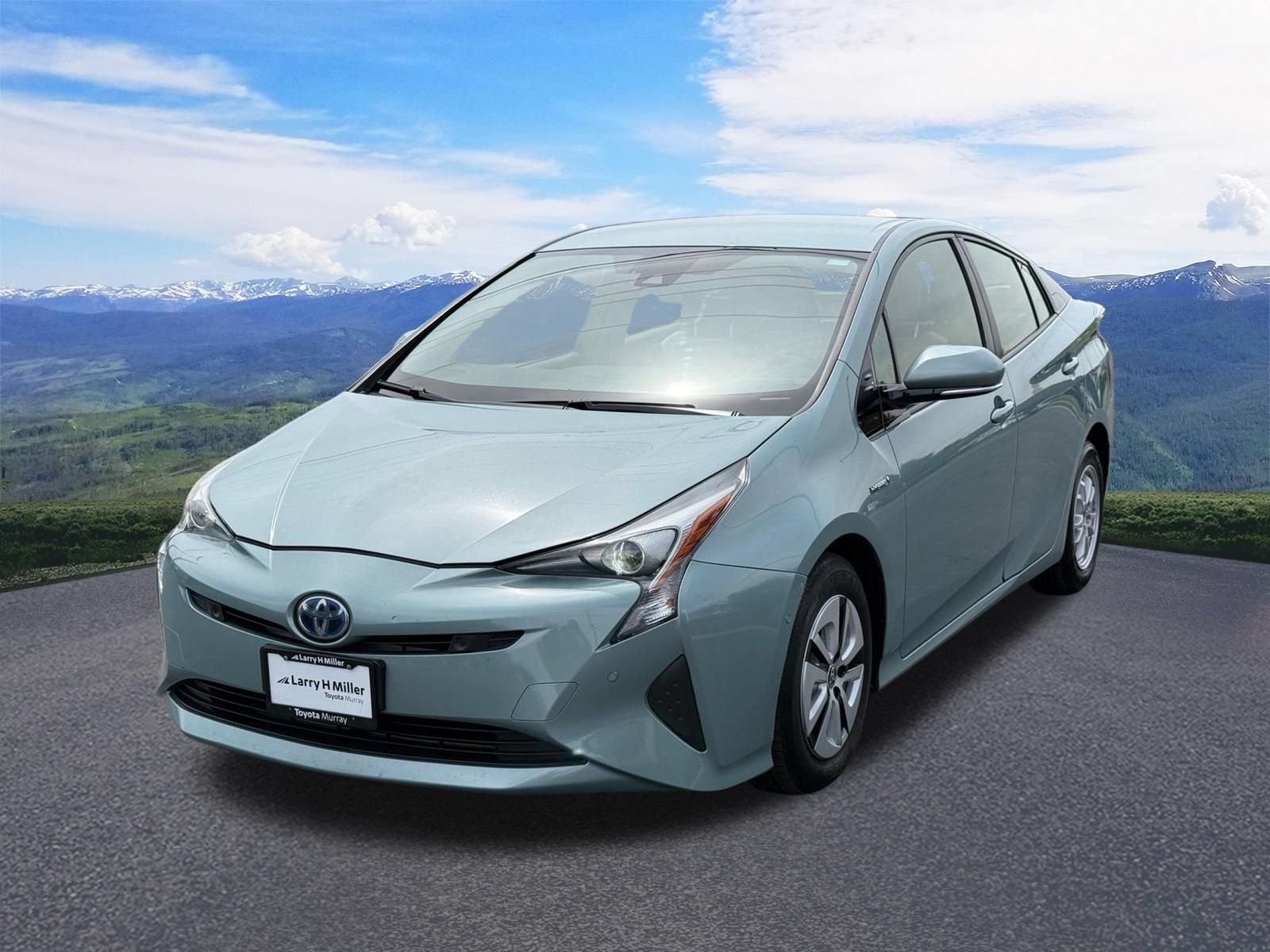 Used 2017 Toyota Prius Three FWD image 1