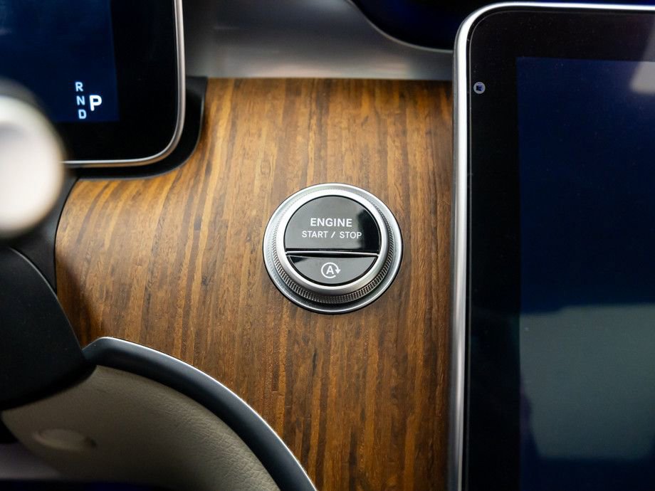 Used 2023 Mercedes-Benz C 300 4MATIC Sedan image 23