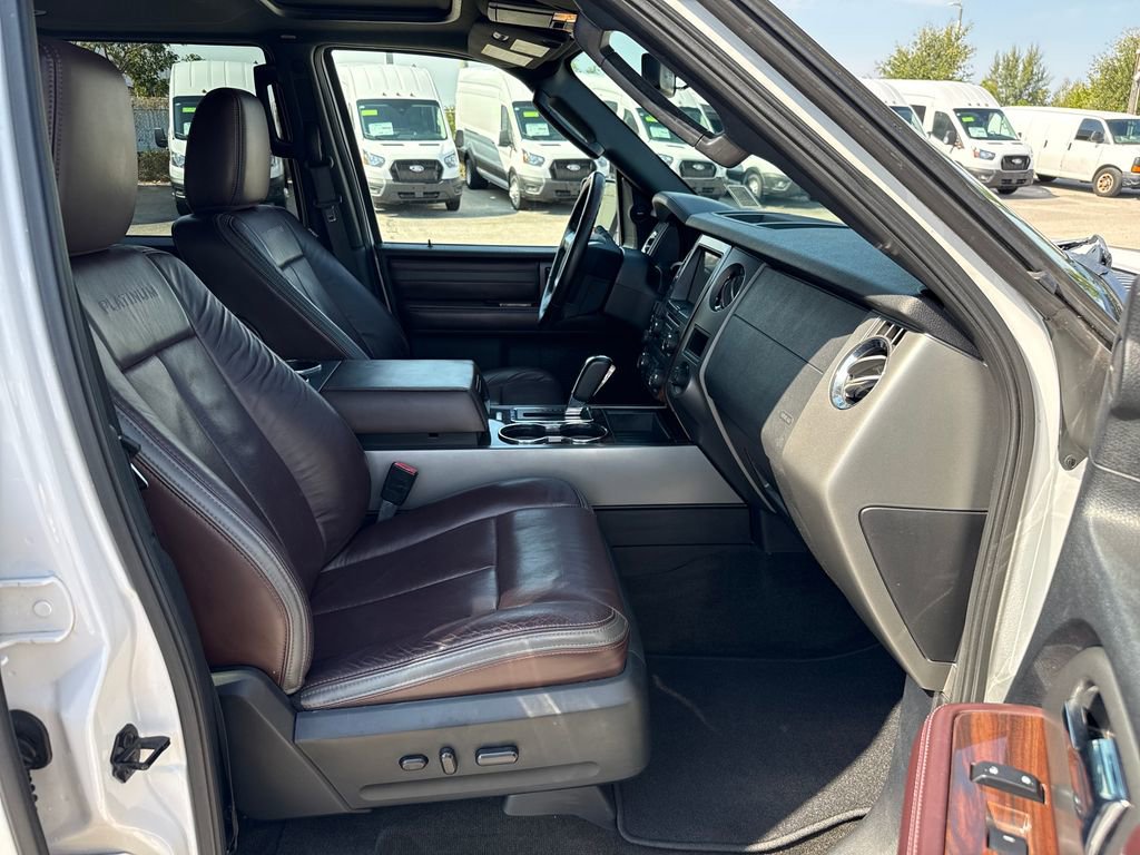 Used 2016 Ford Expedition EL Platinum AWD/4WD image 28