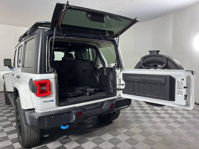 Used 2022 Jeep Wrangler Unlimited Sahara w/ Cold Weather Group image 46