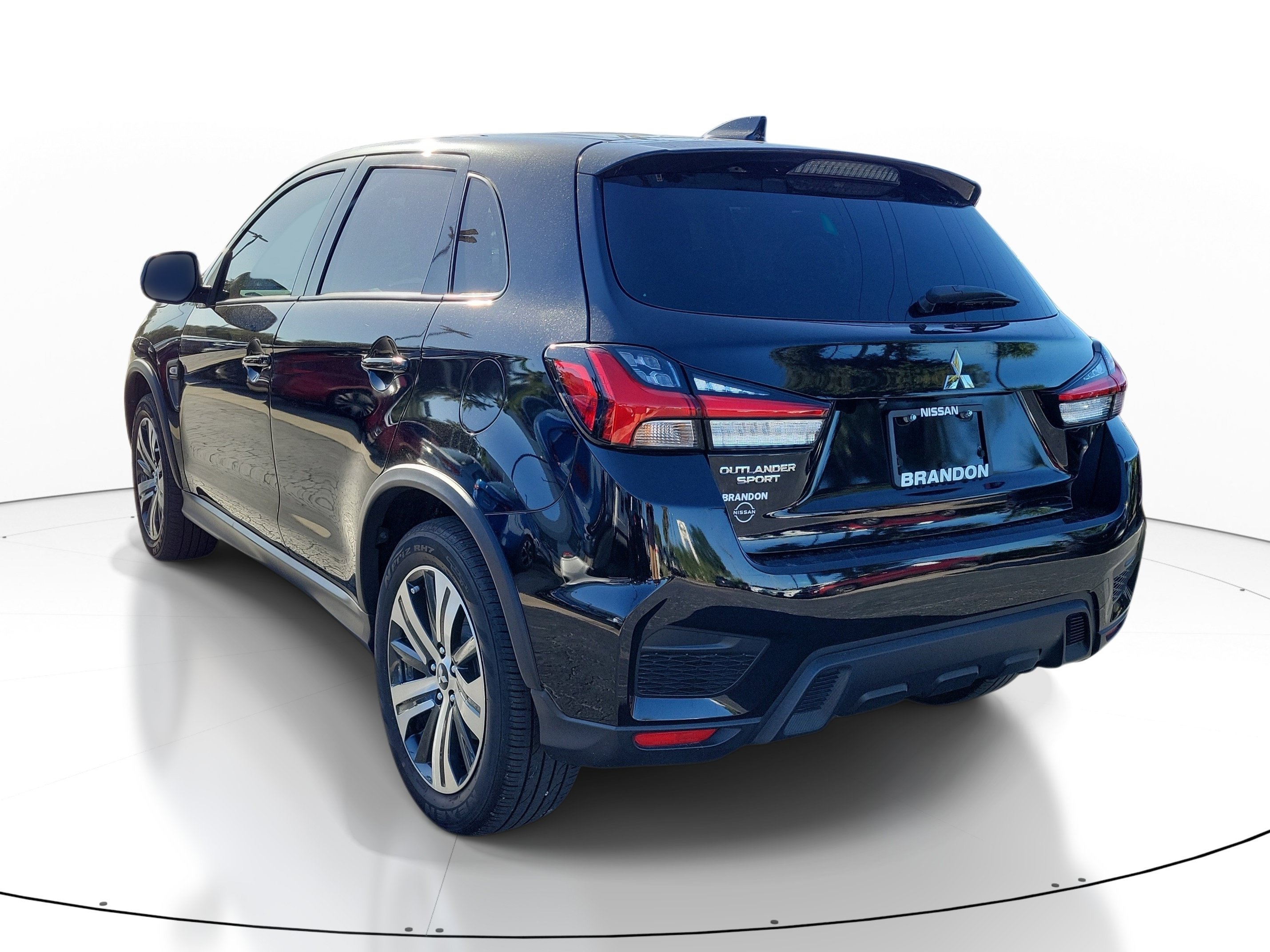 Used 2023 Mitsubishi Outlander Sport ES AWD/4WD image 5