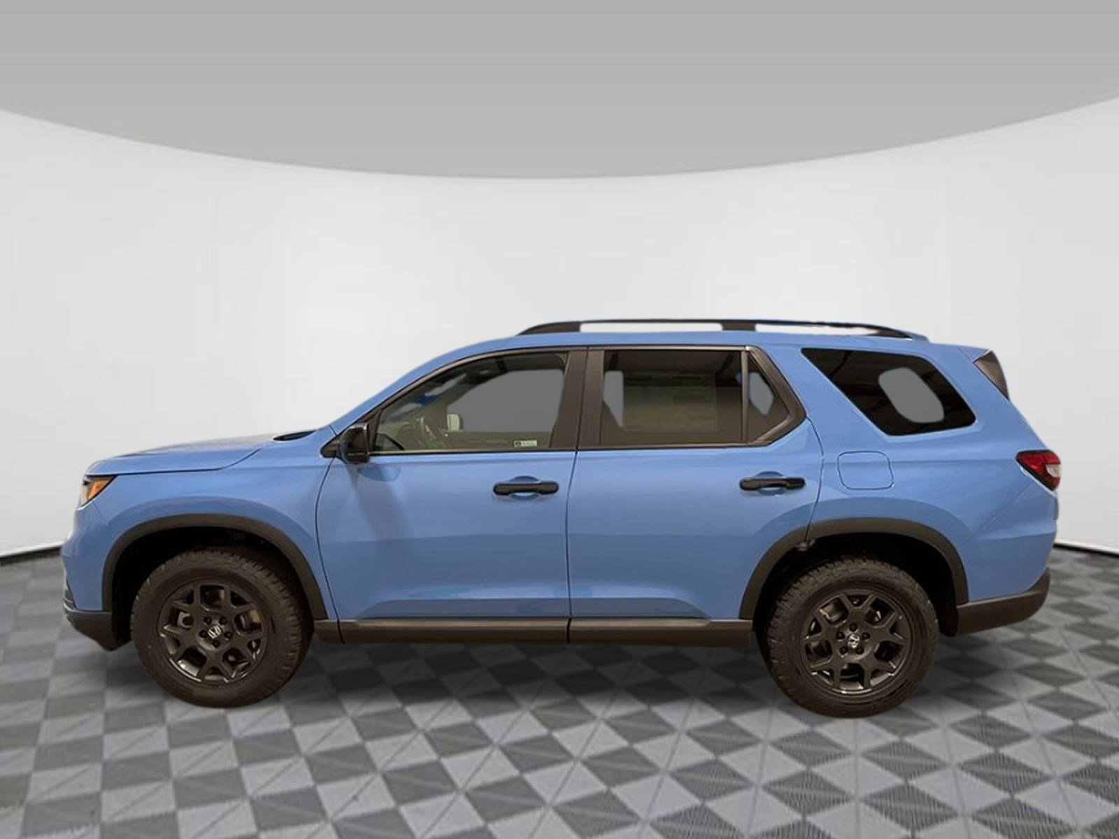 New 2025 Honda Pilot TrailSport image 2