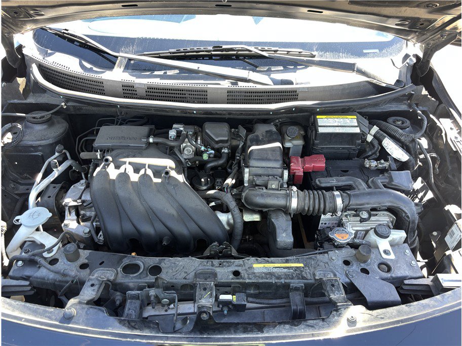 Used 2015 Nissan Versa w/ SL Tech Package FWD image 12