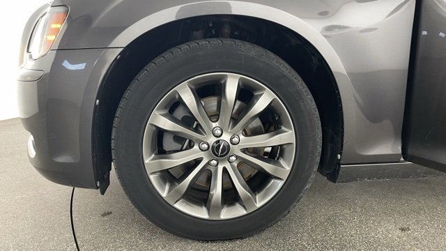 Used 2014 Chrysler 300 S image 48