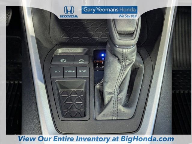 Used 2022 Toyota RAV4 XLE image 21