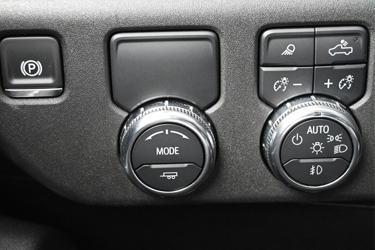 Used 2025 GMC Sierra 1500 SLT RWD image 23
