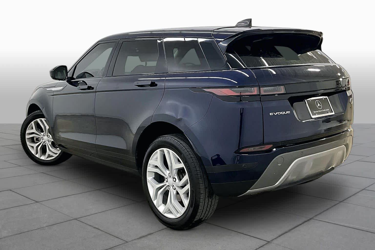 Used 2023 Land Rover Range Rover Evoque SE AWD/4WD image 12
