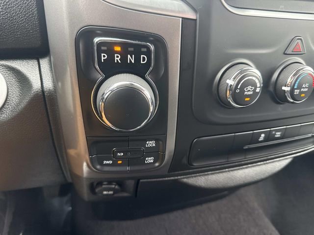 Used 2024 RAM 1500 Classic SLT image 27
