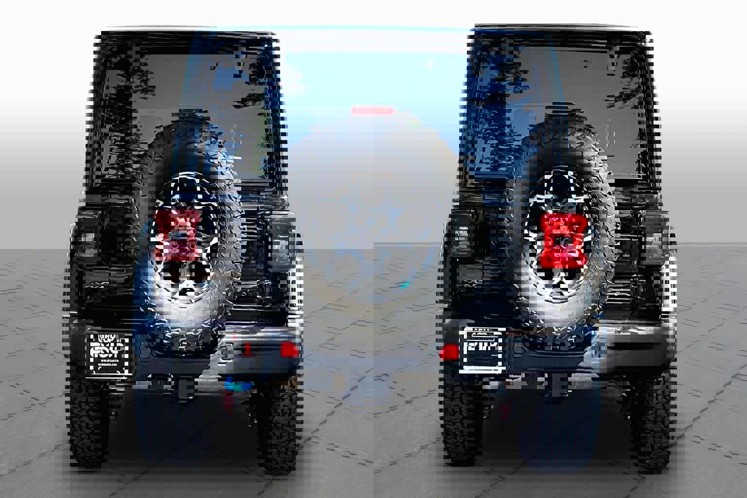 Used 2023 Jeep Wrangler Unlimited Rubicon 4xe w/ Steel Bumper Group image 5