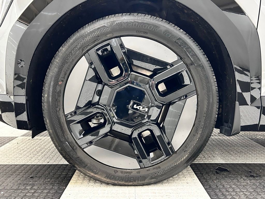 Used 2024 Kia EV9 GT-Line AWD/4WD image 8