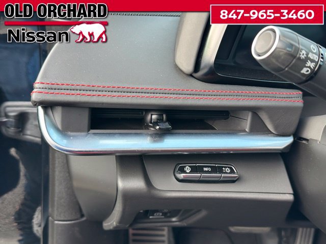 Used 2024 Chevrolet Corvette Stingray Premium Conv w/ Z51 Performance Package RWD image 13