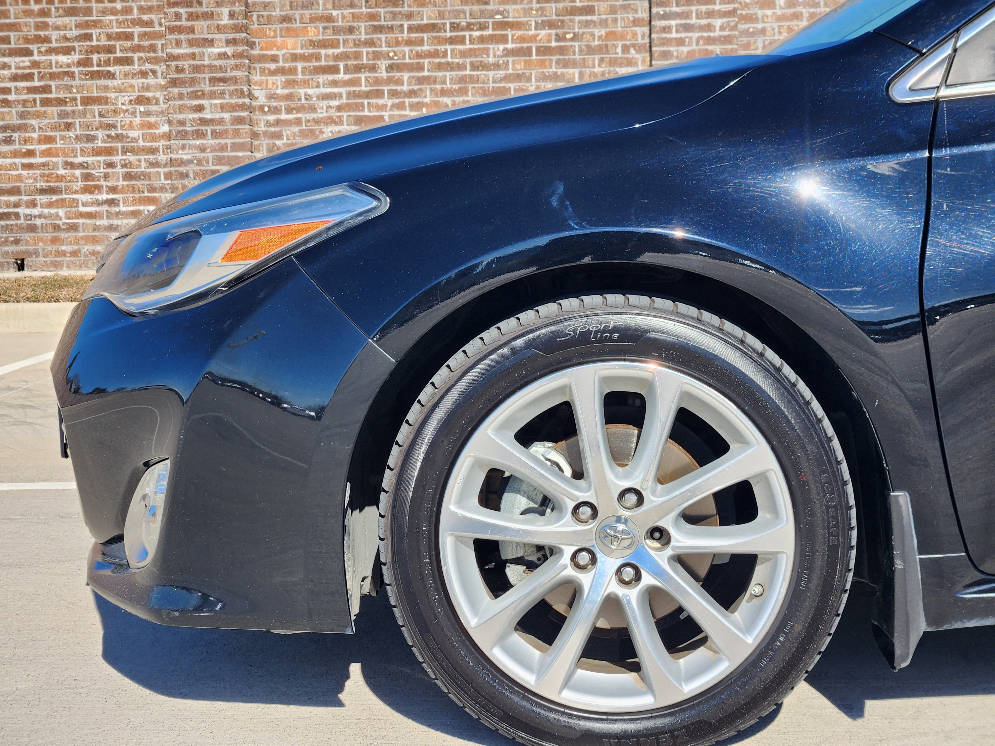 Used 2013 Toyota Avalon XLE image 10