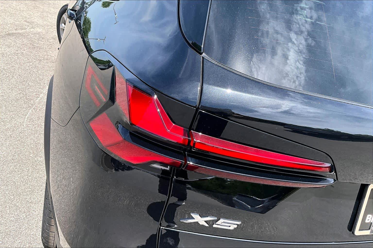 New 2026 BMW X5 sDrive40i w/ Premium Package RWD image 14