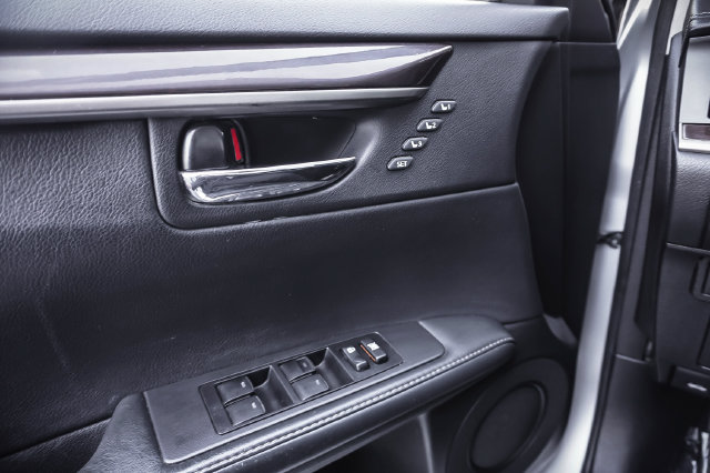 Used 2014 Lexus ES 350 w/ Premium Package FWD image 12