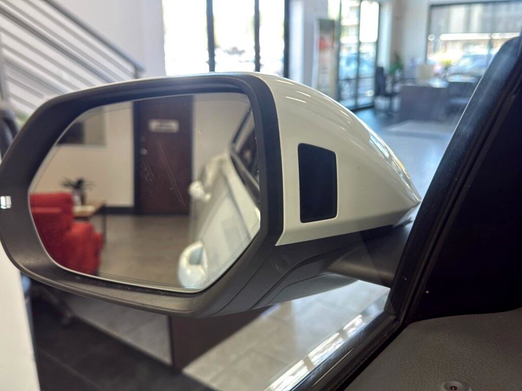 Used 2019 Audi Q8 Prestige image 18