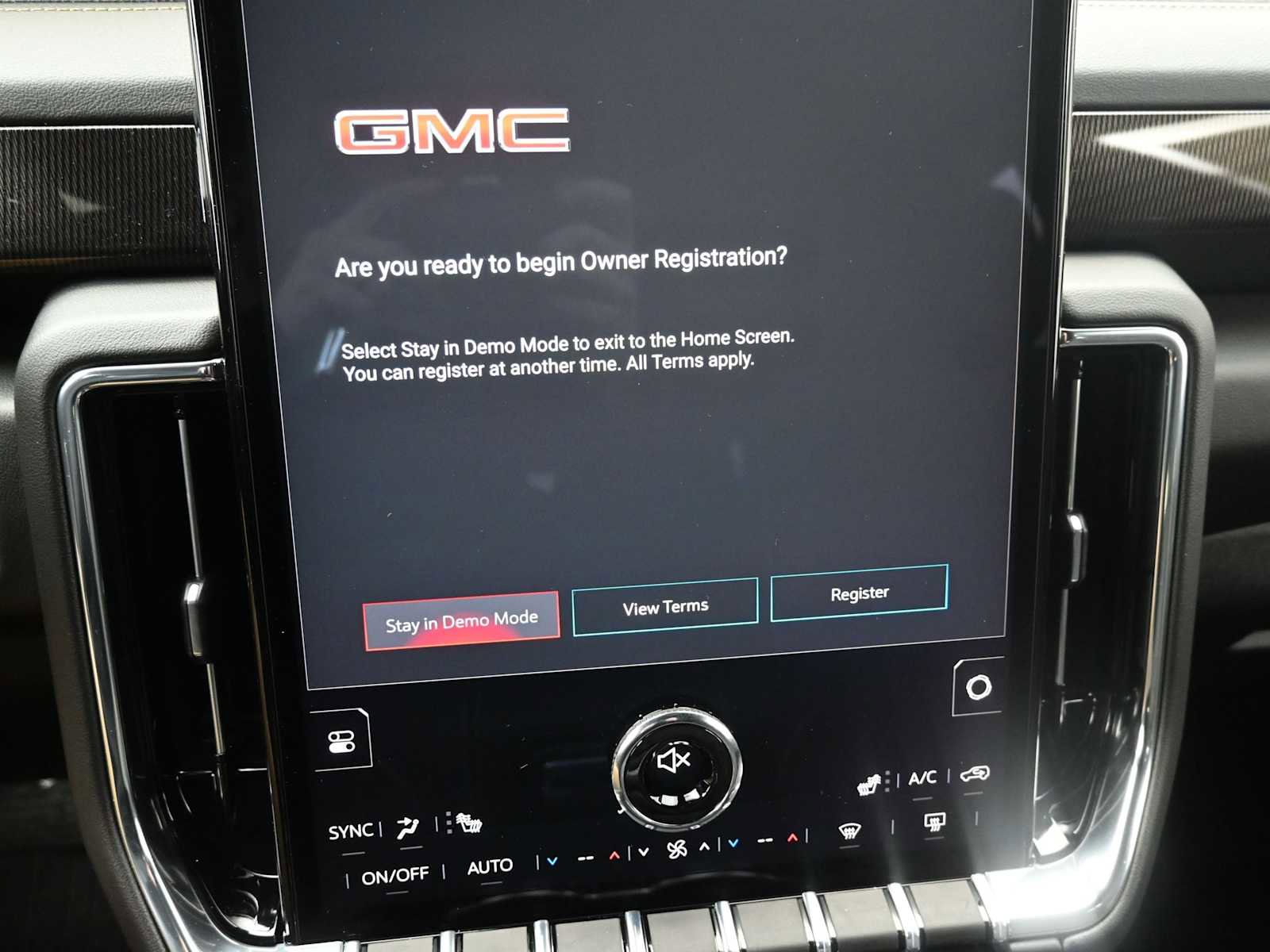 New 2026 GMC Yukon XL Elevation w/ LPO, Floor Liner Package image 9