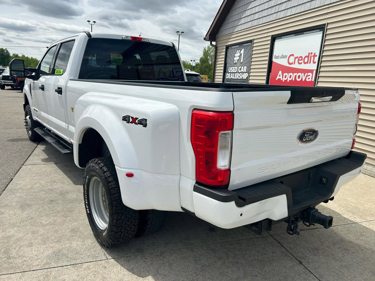 Used 2018 Ford F350 XLT w/ XLT Value Package AWD/4WD image 7