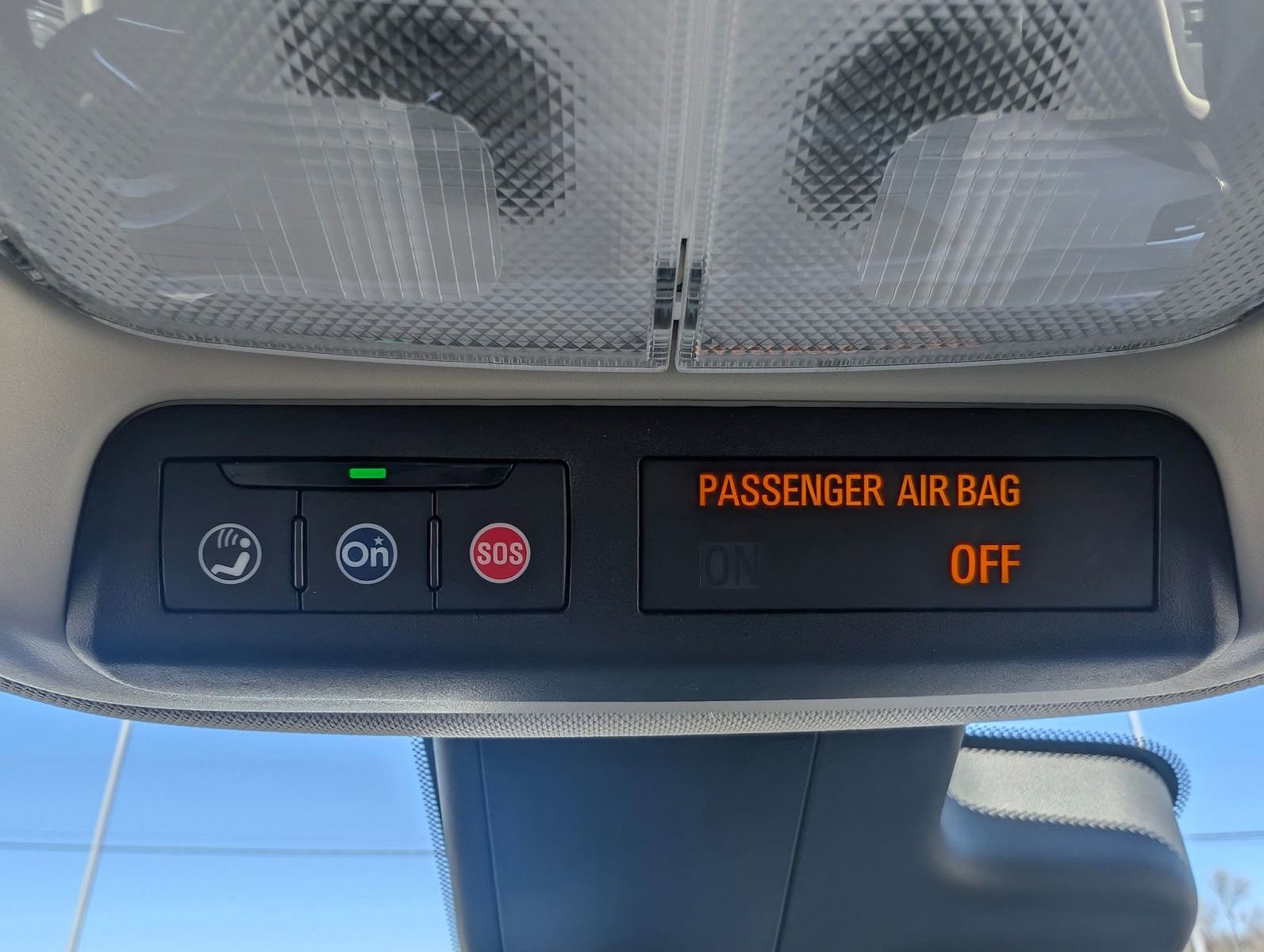 Used 2024 Buick Encore GX Avenir w/ Avenir Convenience Package image 24