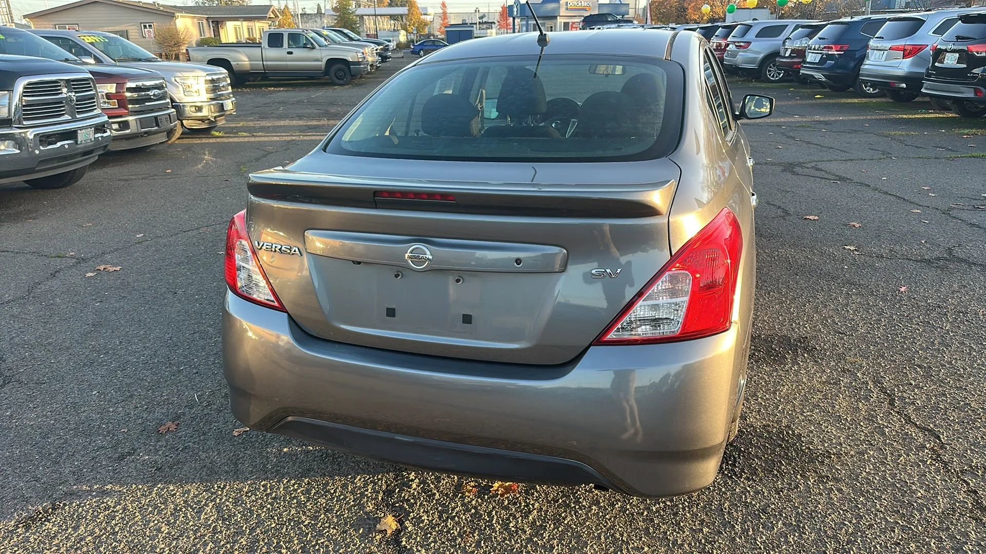 Used 2018 Nissan Versa SV image 4