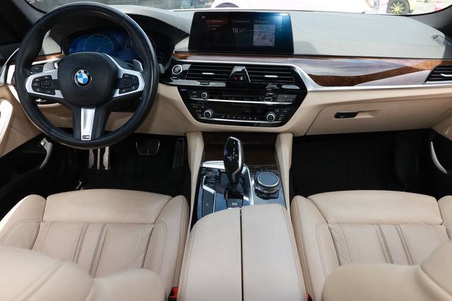 Used 2019 BMW 540i w/ M Sport Package RWD image 24