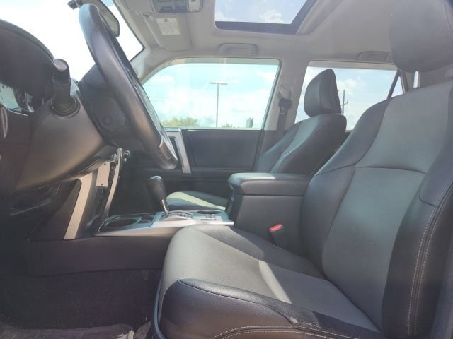 Used 2016 Toyota 4Runner SR5 Premium RWD image 21