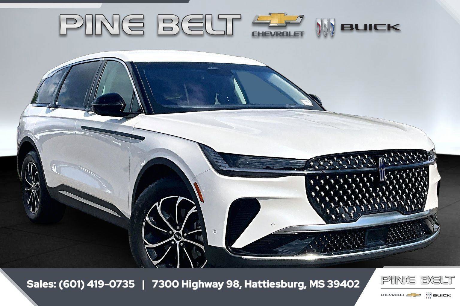 Used 2024 Lincoln Nautilus Premier AWD/4WD image 1