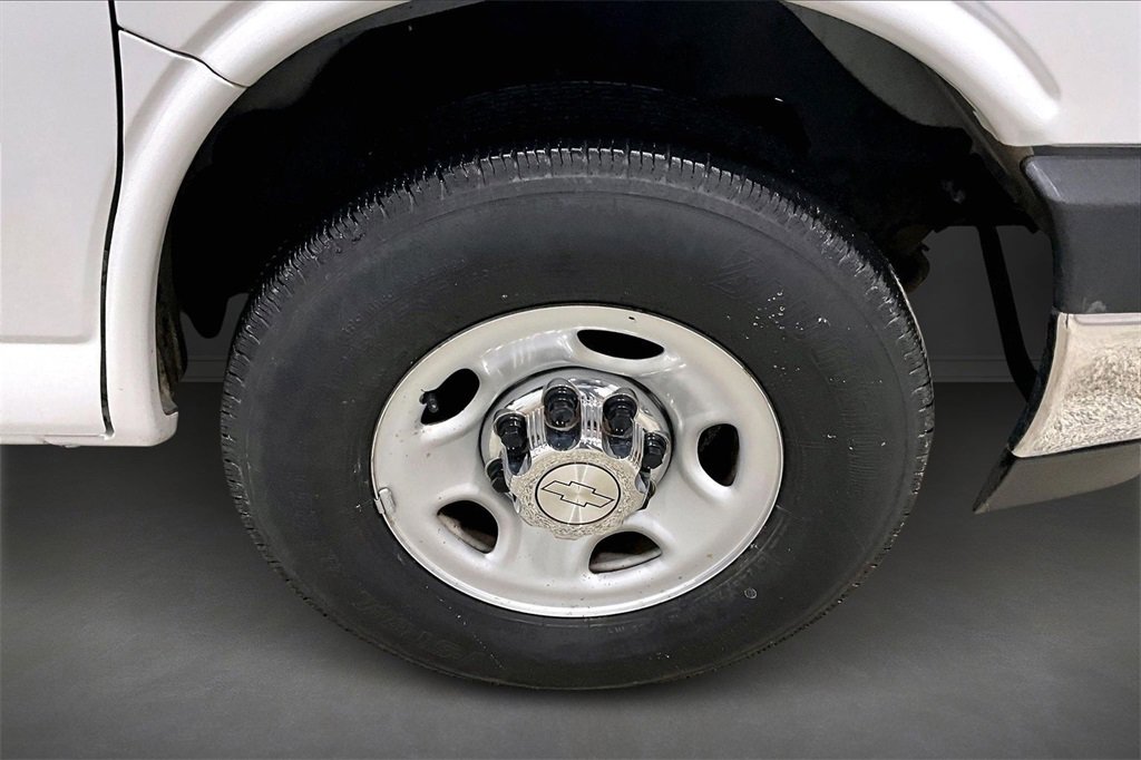 Used 2020 Chevrolet Express 3500 LT w/ LT Preferred Equipment Group image 31