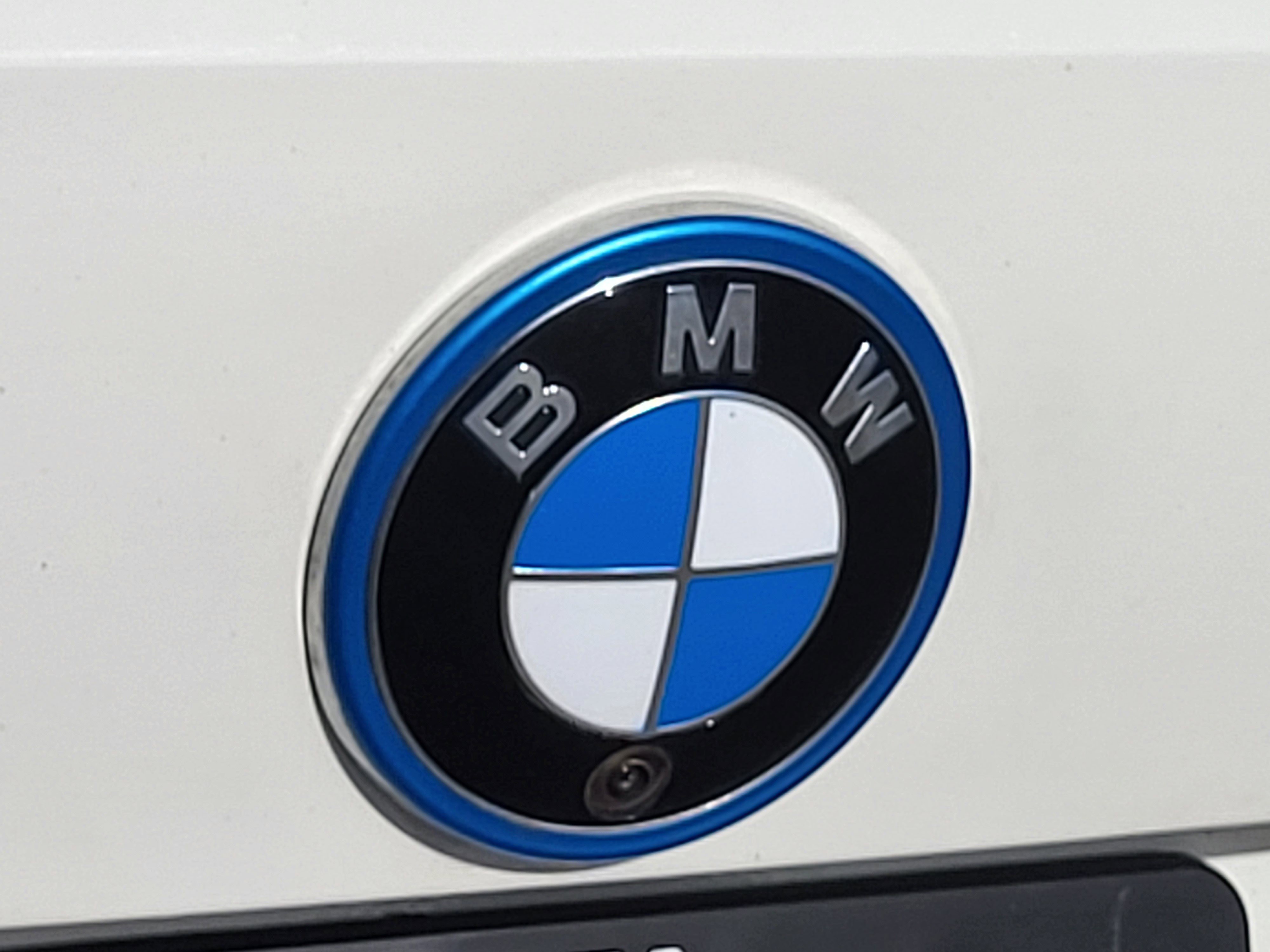 Used 2025 BMW i4 xDrive40i w/ M Sport Package image 12