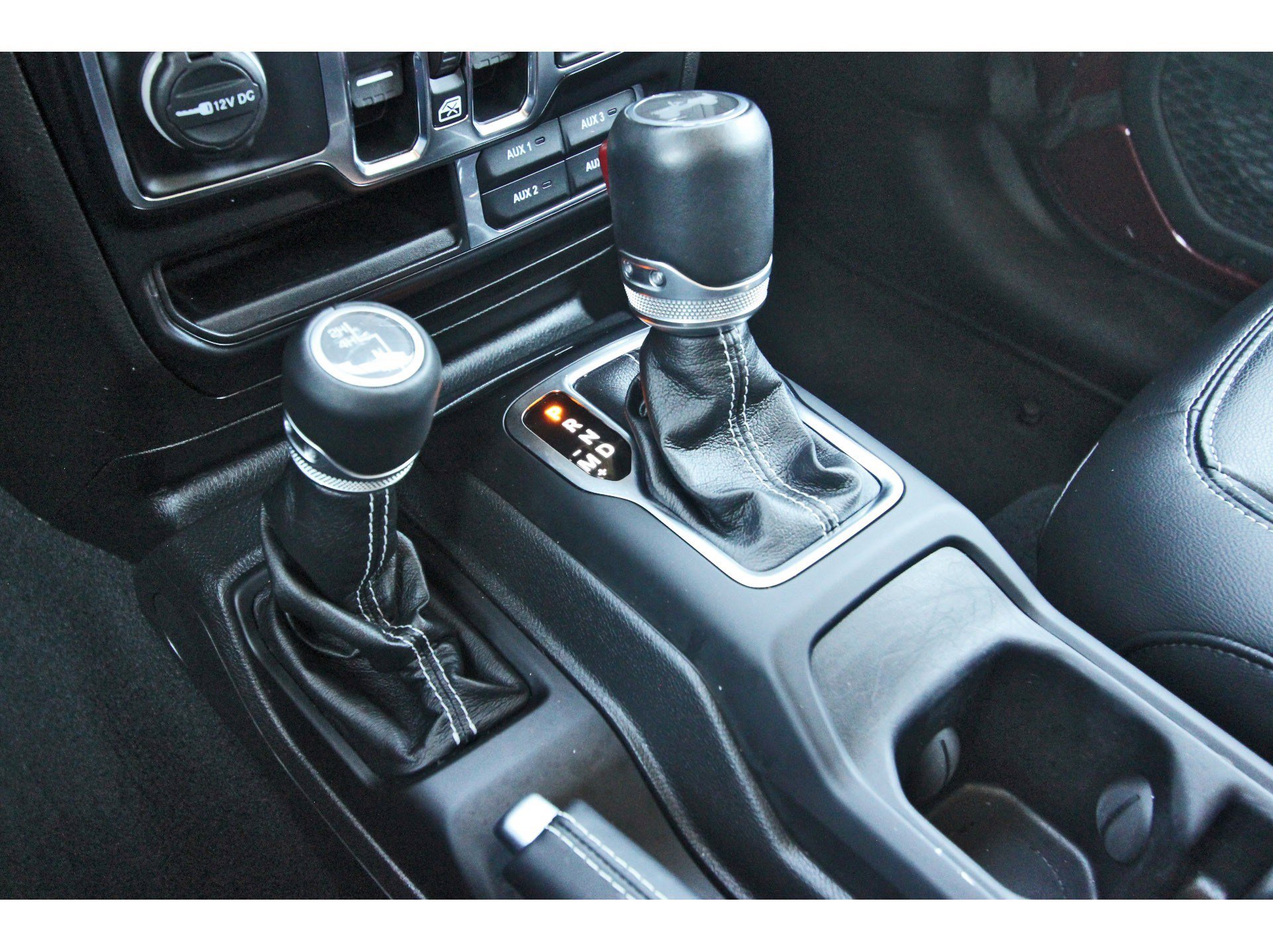 Used 2022 Jeep Wrangler Unlimited Sahara w/ LED Lighting Group image 29