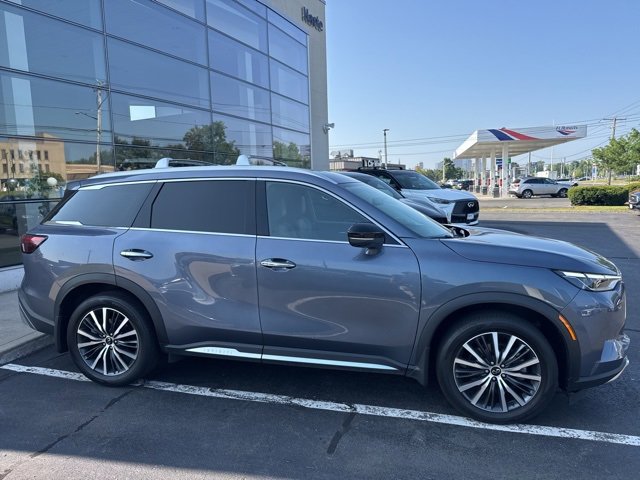 Certified 2022 INFINITI QX60 Sensory w/ Vision Package image 2